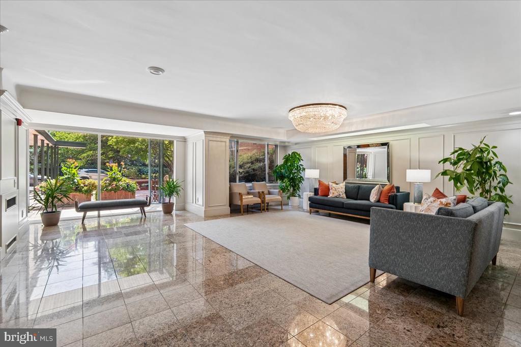 4301 MASSACHUSETTS AVENUE NW Unit: 4011