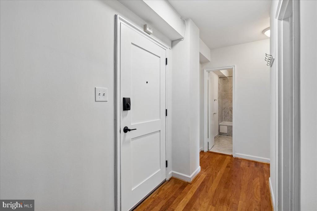 4301 MASSACHUSETTS AVENUE NW Unit: 4011