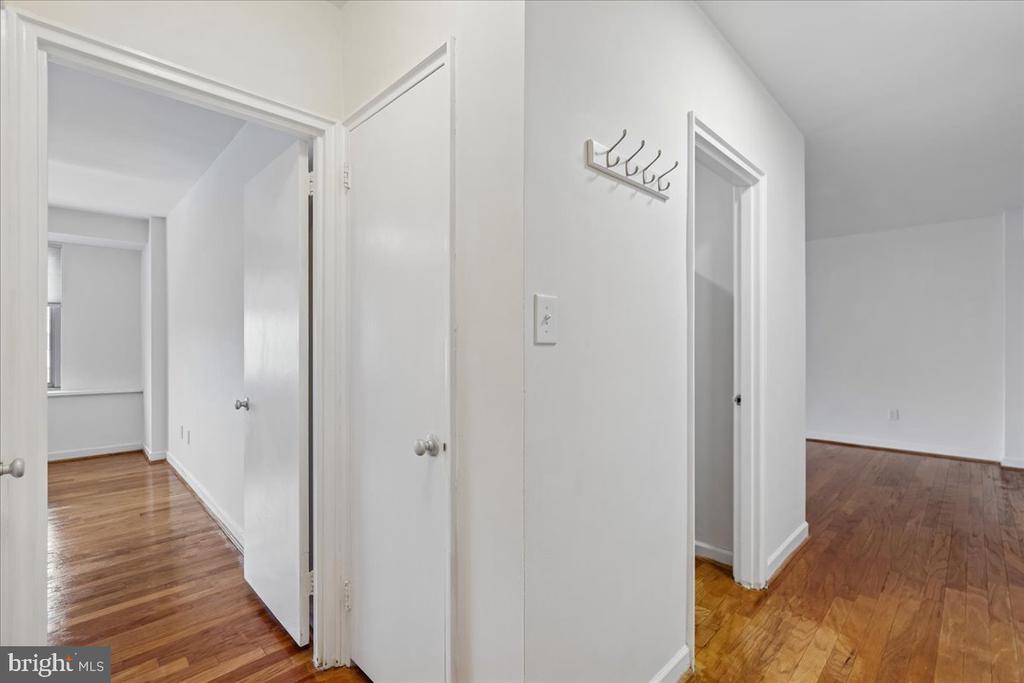 4301 MASSACHUSETTS AVENUE NW Unit: 4011
