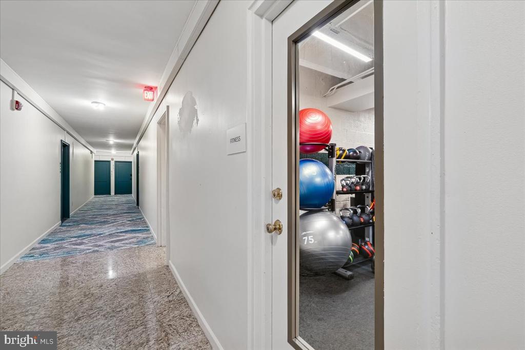 4301 MASSACHUSETTS AVENUE NW Unit: 4011