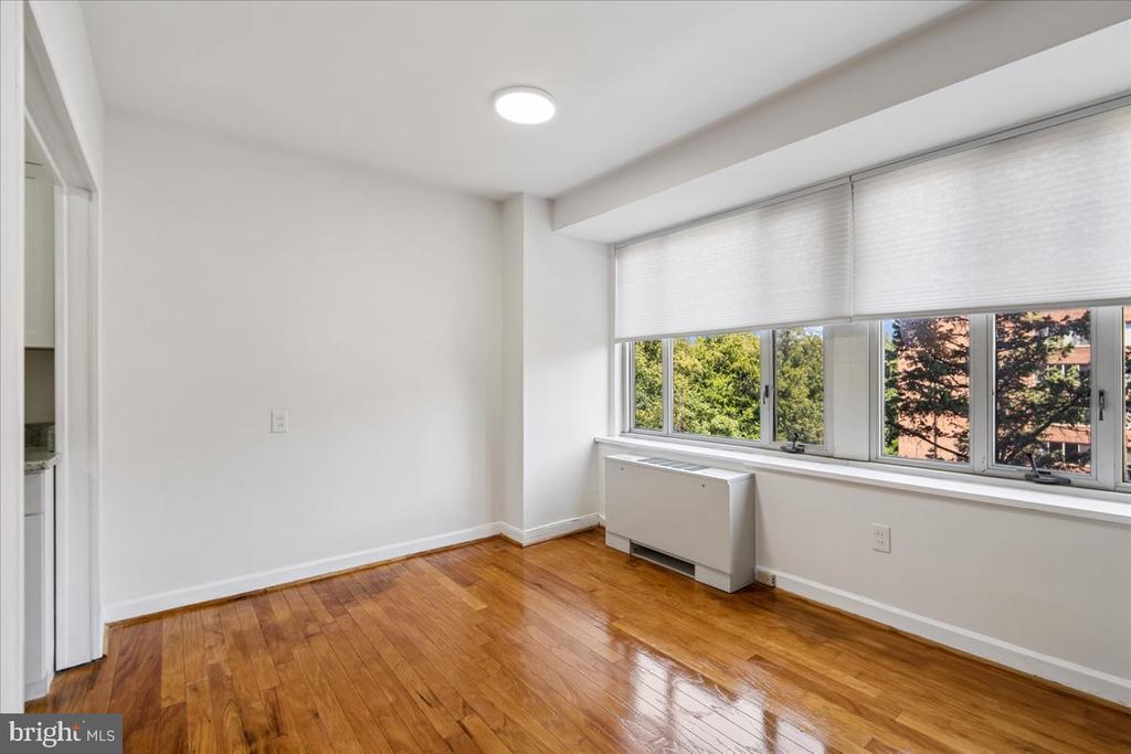 4301 MASSACHUSETTS AVENUE NW Unit: 4011