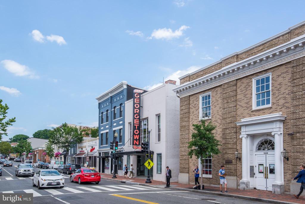 1252 WISCONSIN AVENUE NW Unit: 301