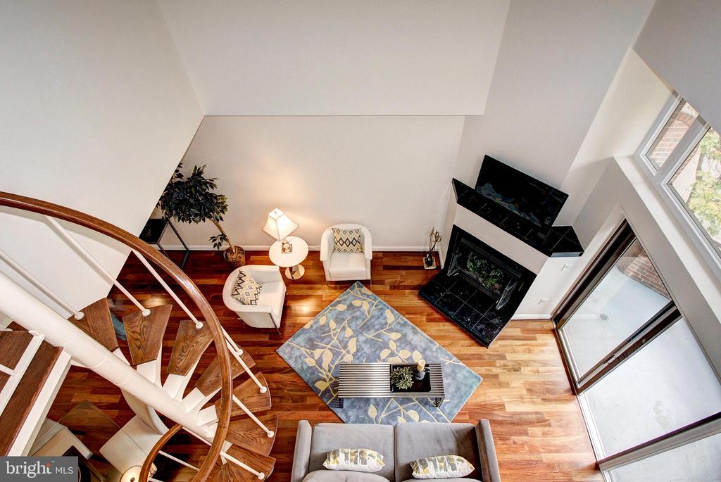 5300 43RD STREET NW Unit: 204