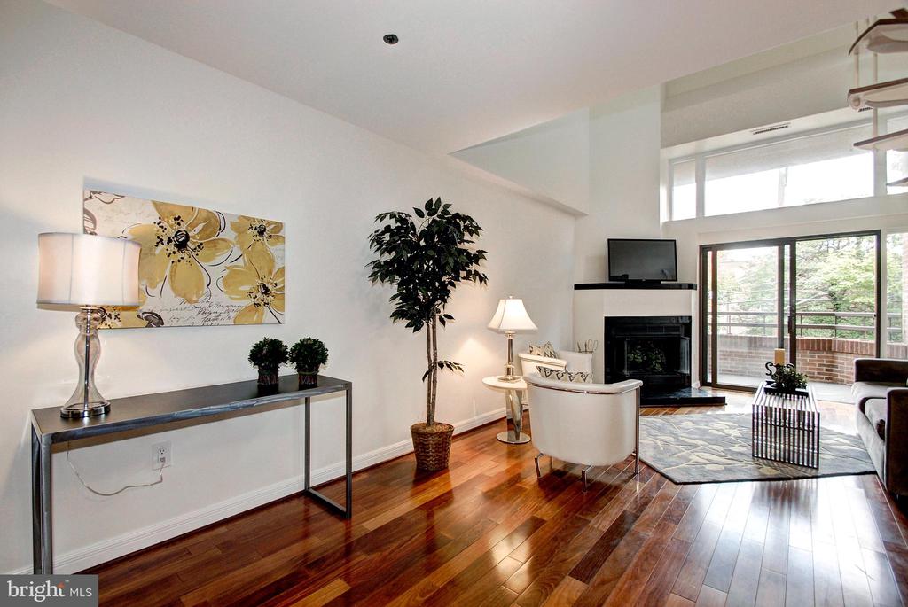 5300 43RD STREET NW Unit: 204