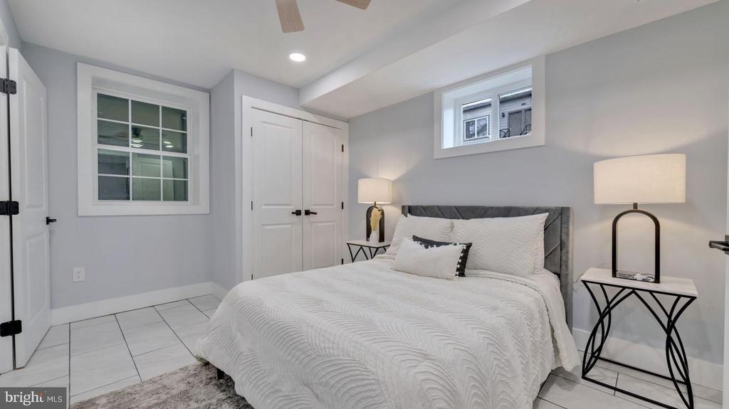 413 INGRAHAM STREET NW Unit: 2