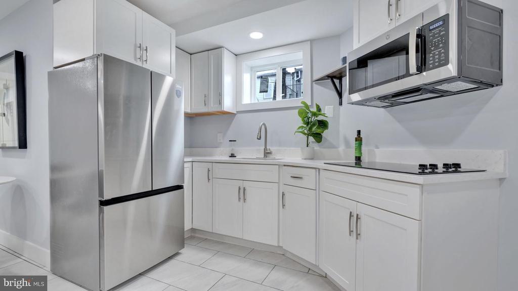 413 INGRAHAM STREET NW Unit: 2