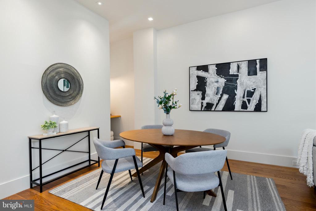 418 M STREET NW Unit: 2