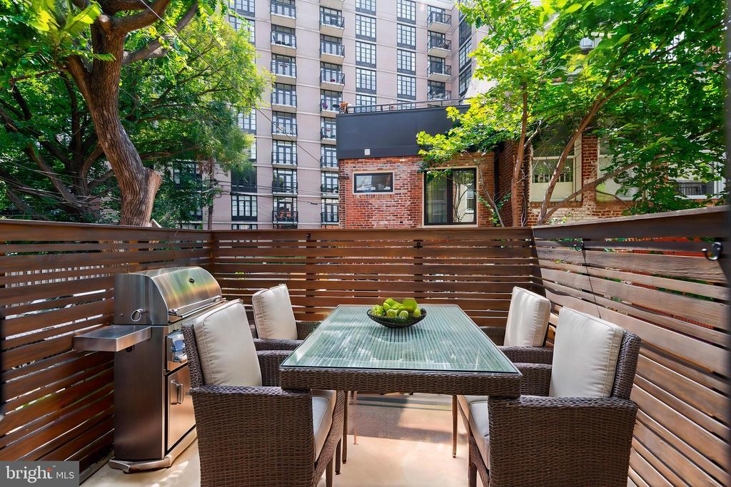 418 M STREET NW Unit: 2