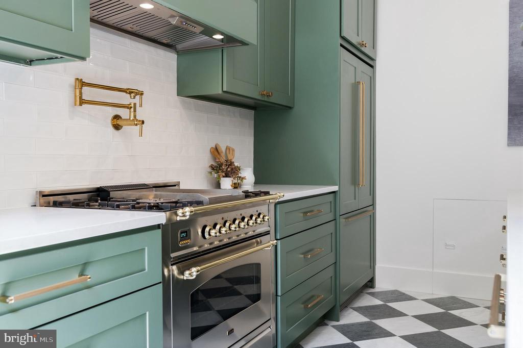 418 M STREET NW Unit: 2