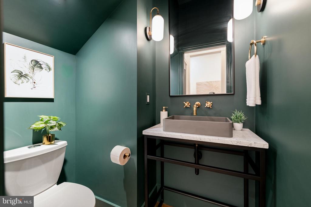418 M STREET NW Unit: 2