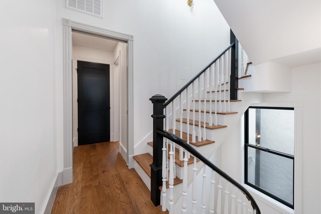 418 M STREET NW Unit: 2