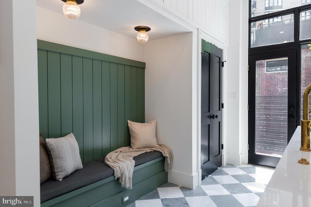 418 M STREET NW Unit: 2
