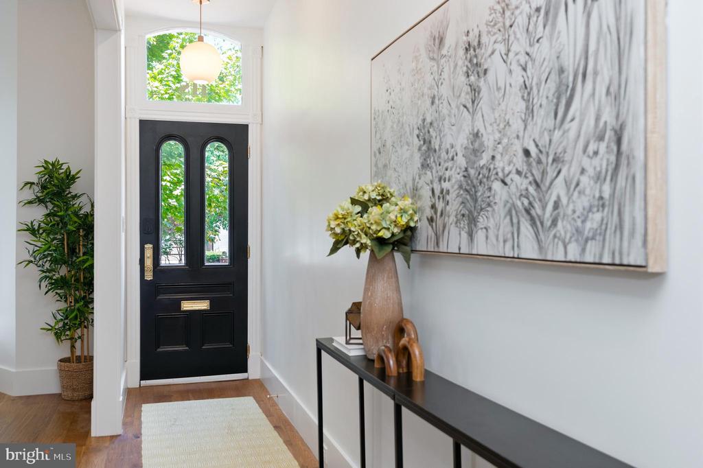 418 M STREET NW Unit: 2