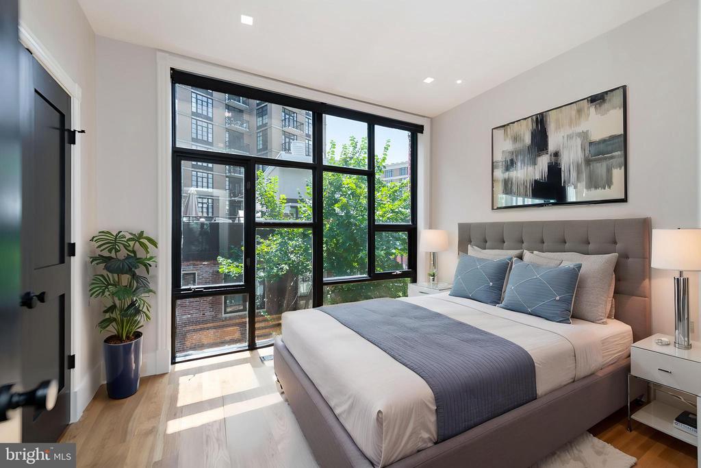 418 M STREET NW Unit: 2