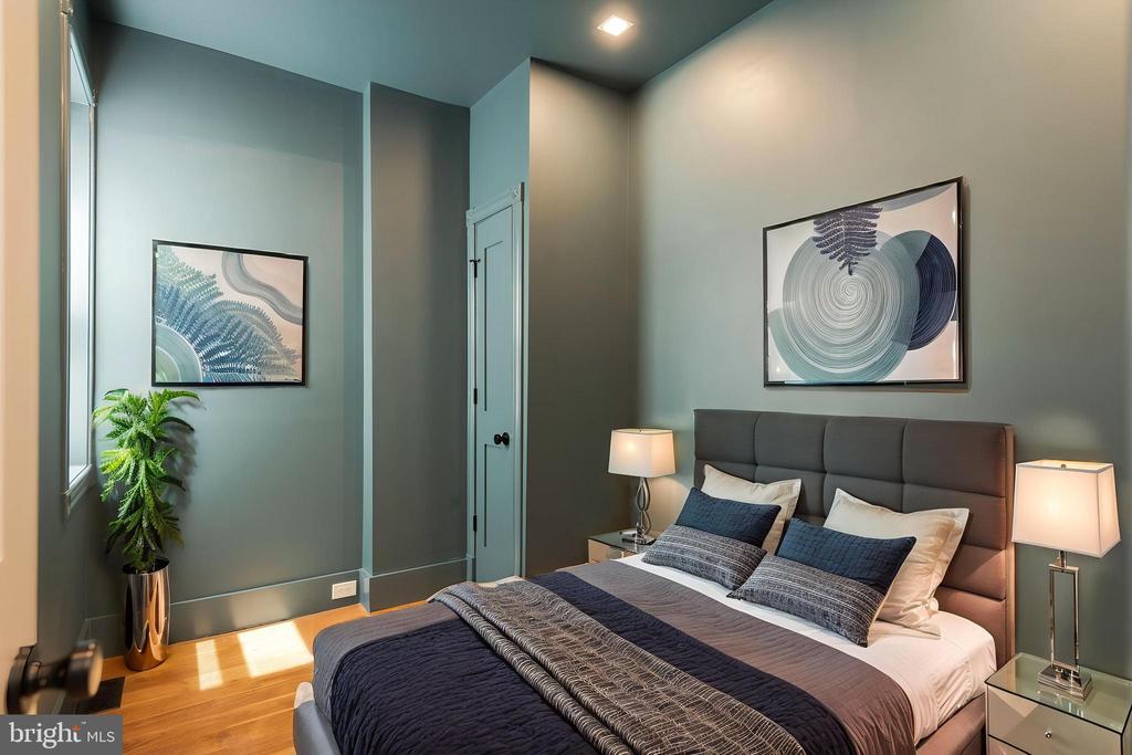 418 M STREET NW Unit: 2