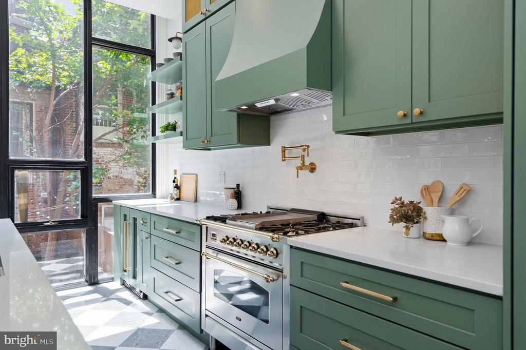 418 M STREET NW Unit: 2