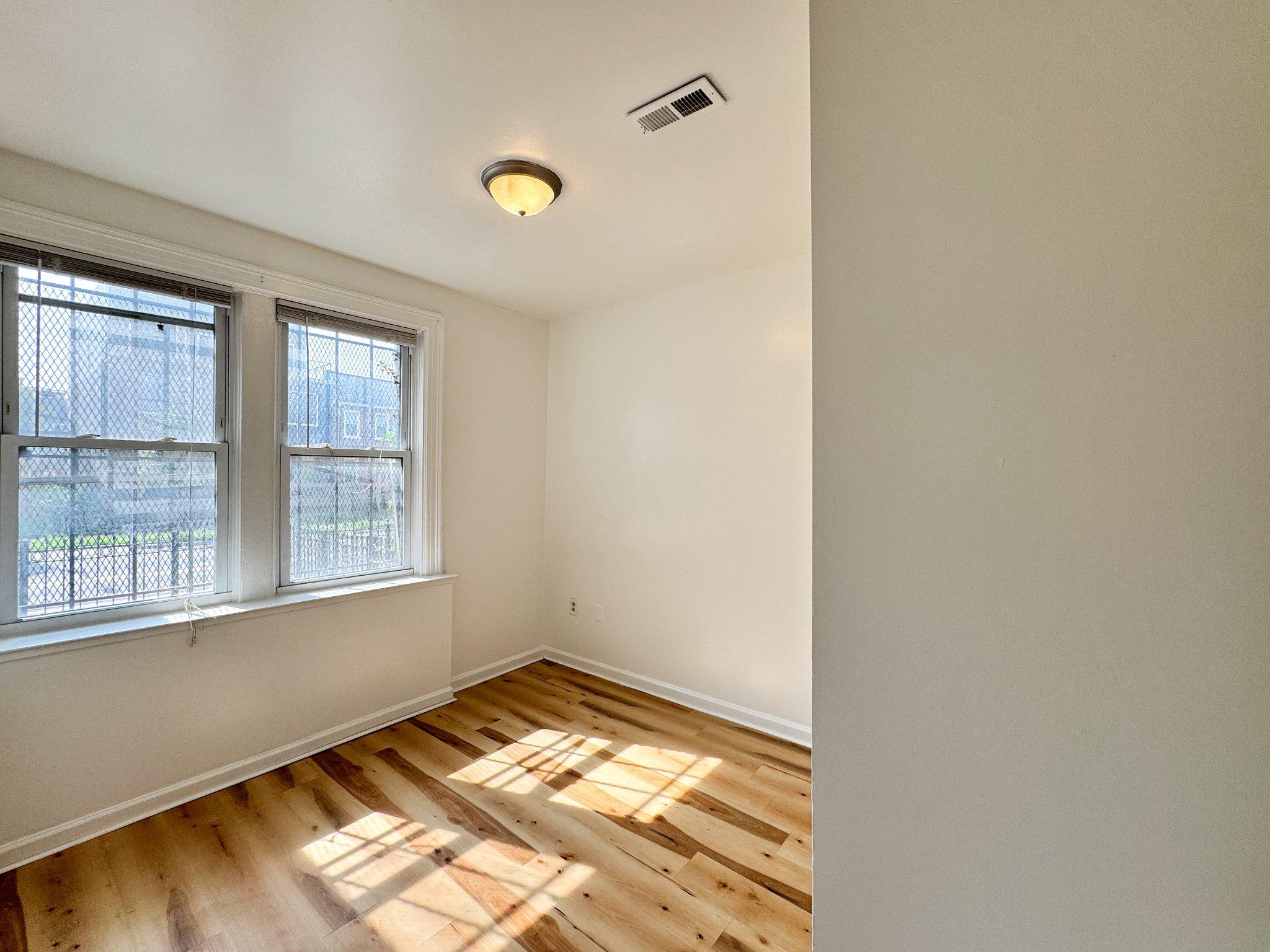 1652 WEST VIRGINIA AVENUE NE Unit: 1