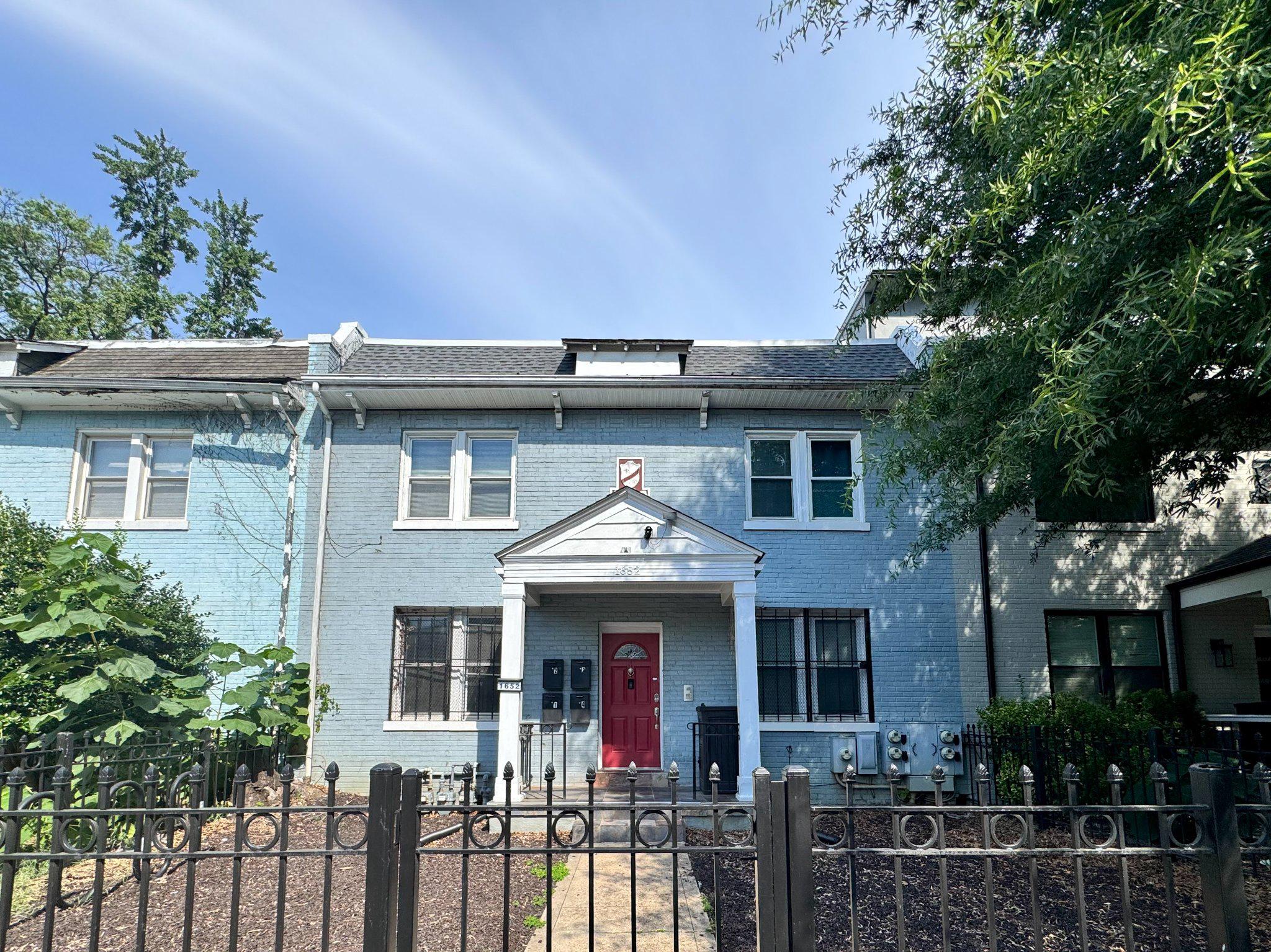 1652 WEST VIRGINIA AVENUE NE Unit: 1