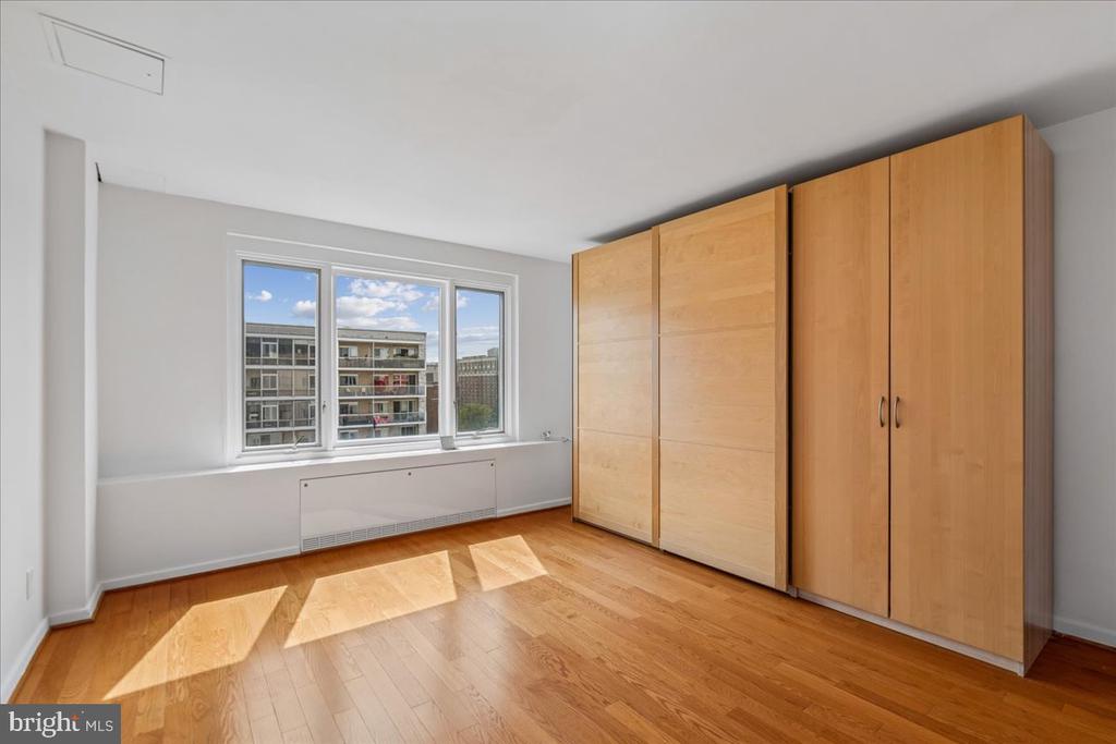 2475 VIRGINIA AVENUE NW Unit: 918