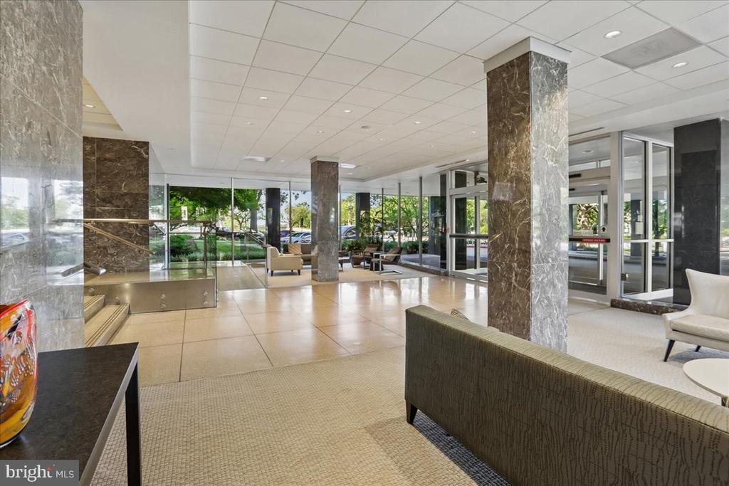 2475 VIRGINIA AVENUE NW Unit: 918