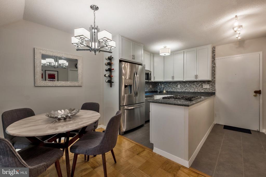 2201 L STREET NW Unit: 217