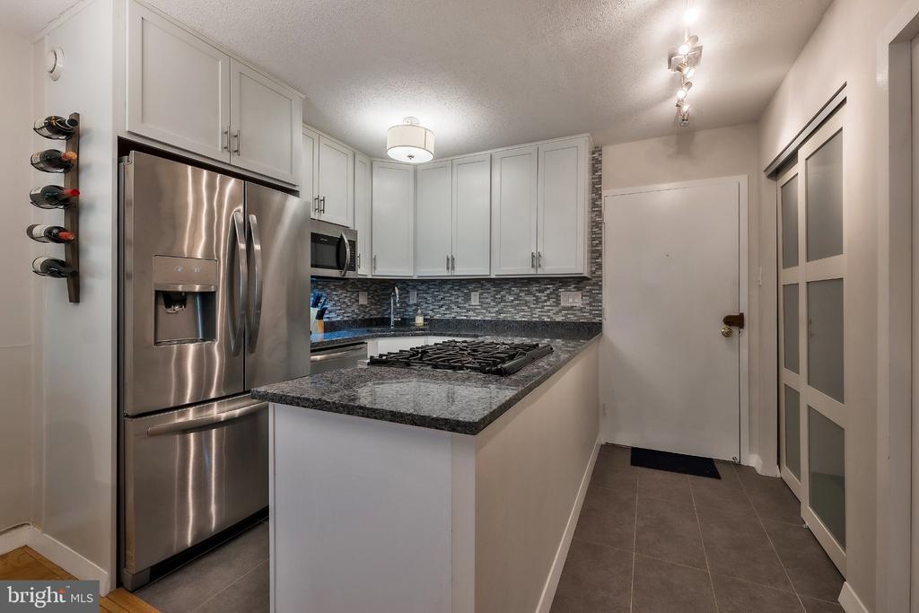 2201 L STREET NW Unit: 217
