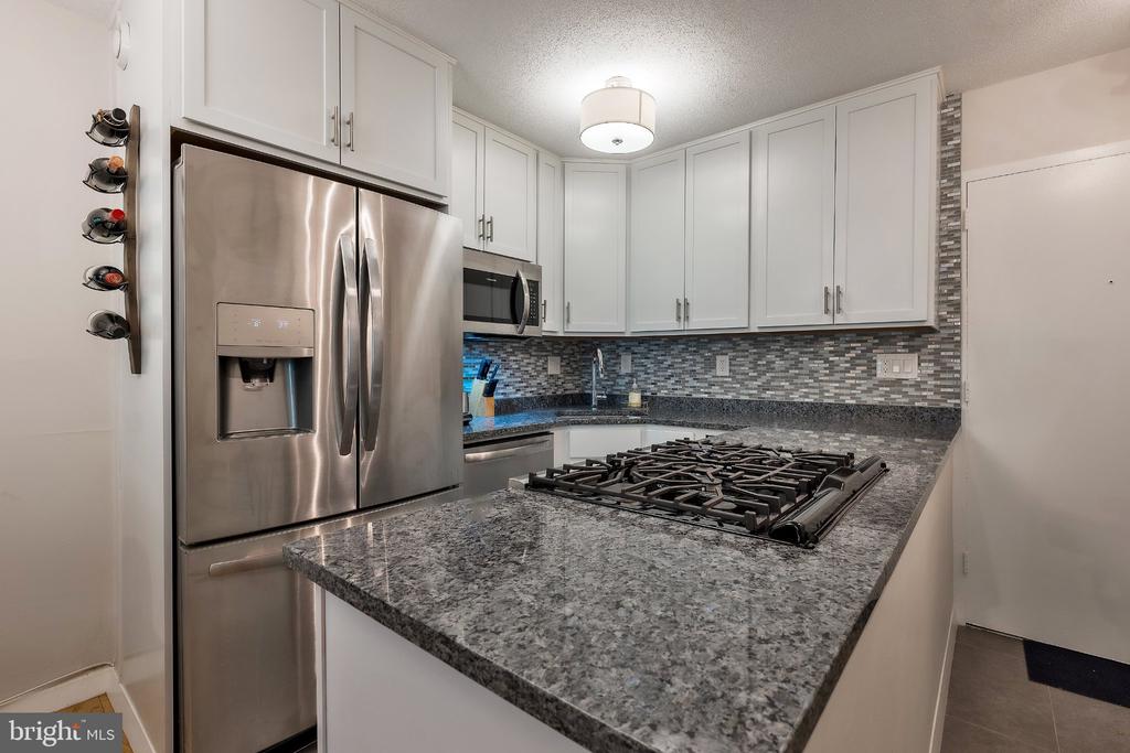 2201 L STREET NW Unit: 217