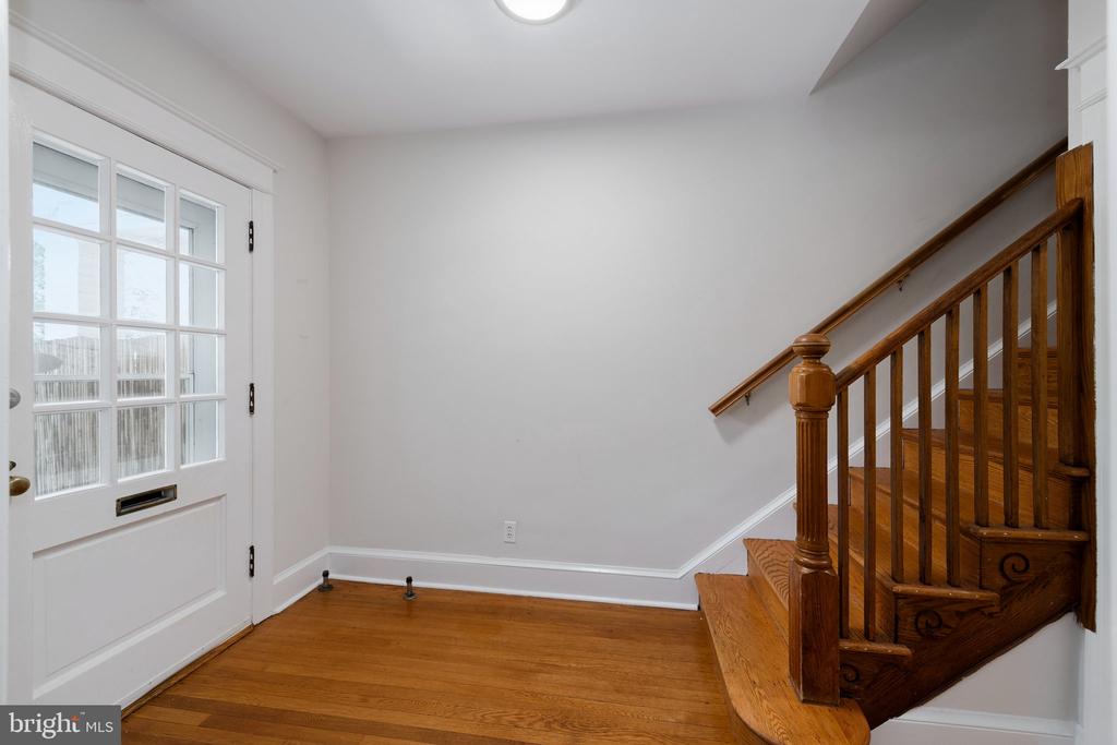 2410 39TH STREET NW