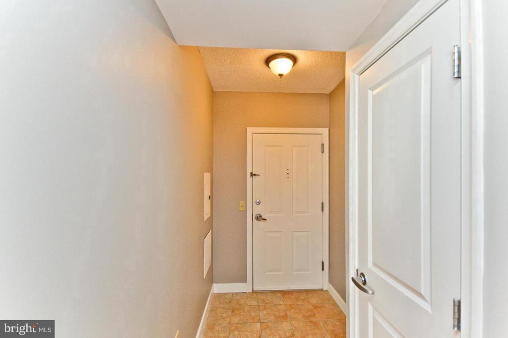 555 MASSACHUSETTS AVENUE NW Unit: 313