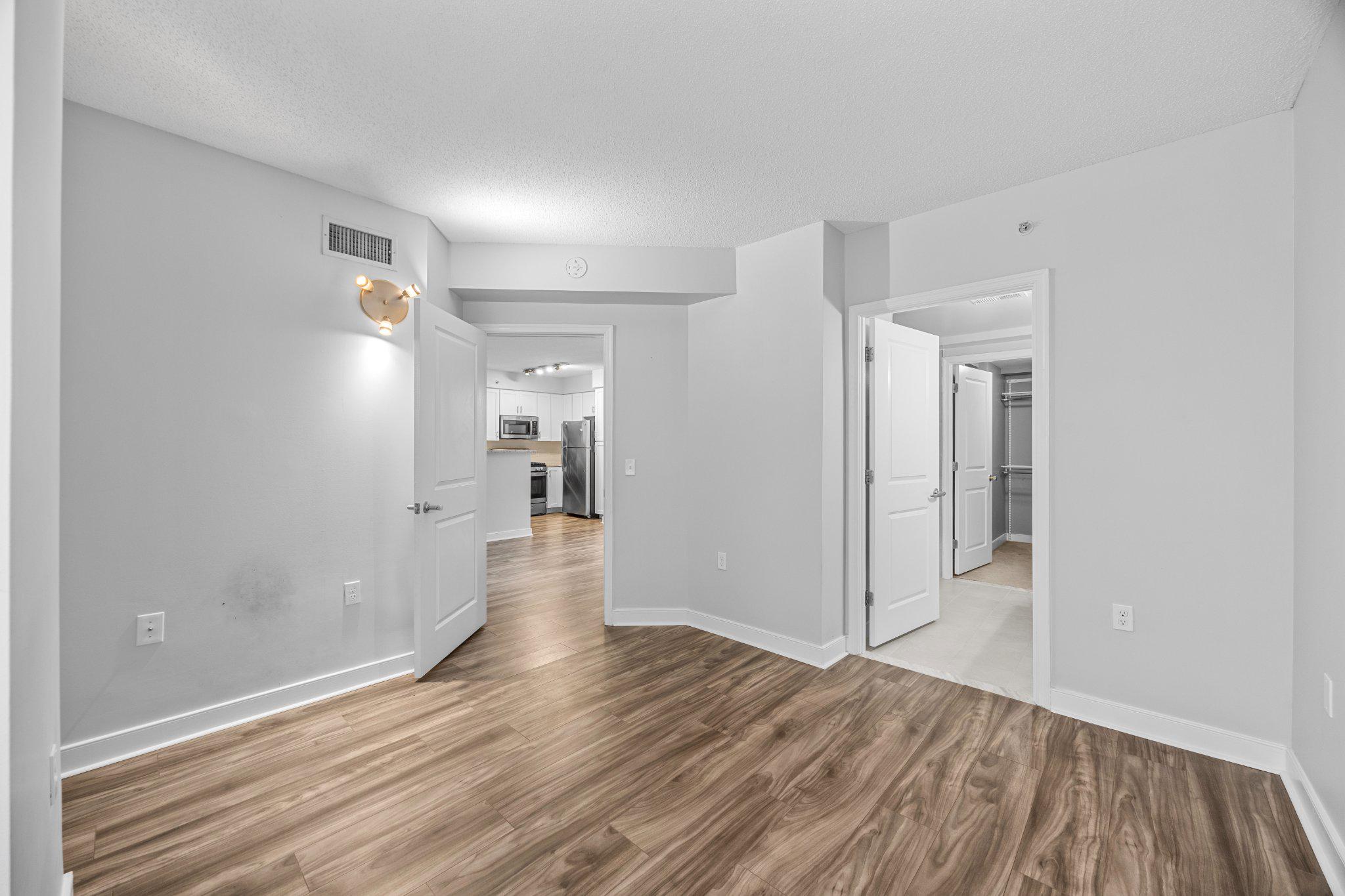 555 MASSACHUSETTS AVENUE NW Unit: 313