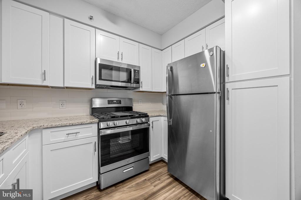 555 MASSACHUSETTS AVENUE NW Unit: 313