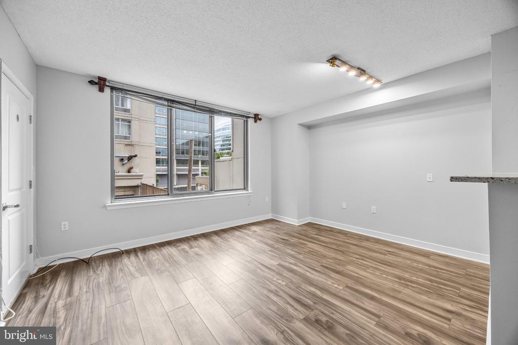 555 MASSACHUSETTS AVENUE NW Unit: 313
