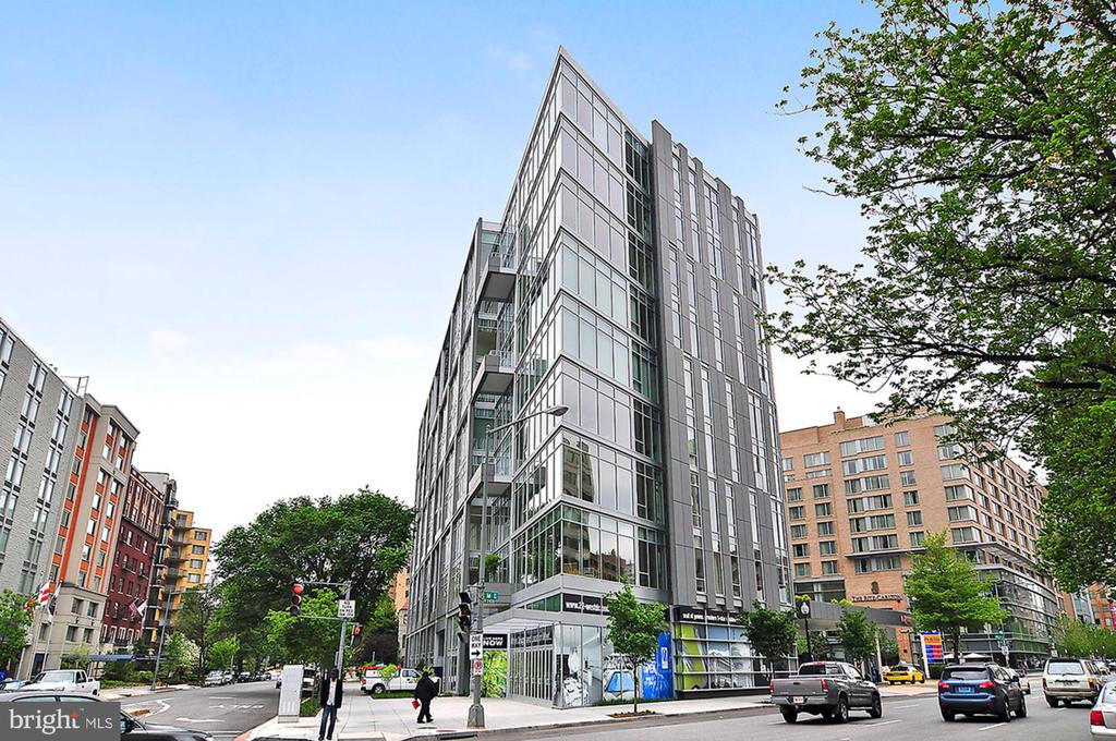 1177 22ND STREET NW Unit: 3E