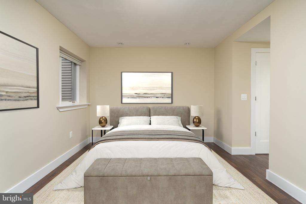 915 12TH STREET NE Unit: 1