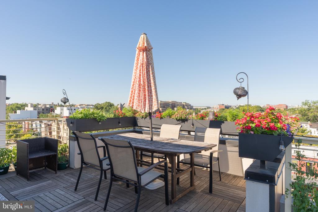 915 12TH STREET NE Unit: 1