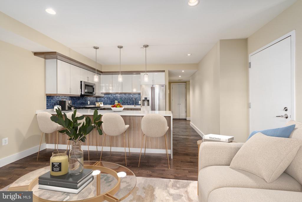 915 12TH STREET NE Unit: 1