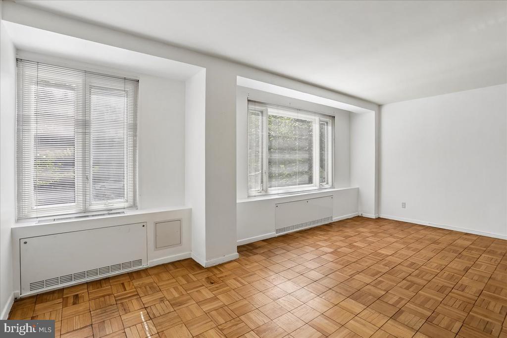 2475 VIRGINIA NW Unit: 220