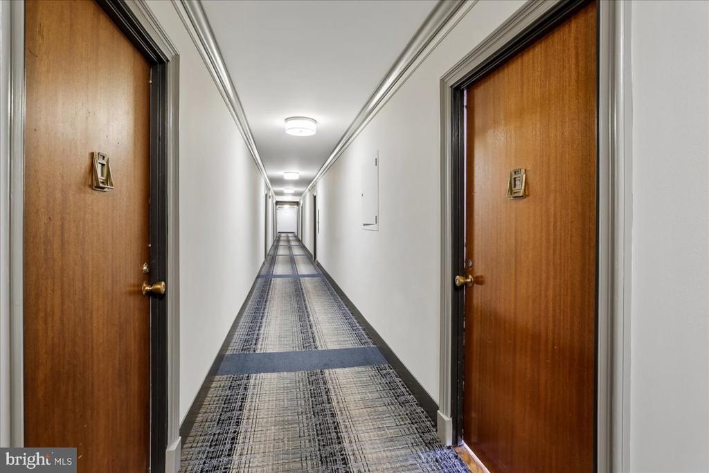 2475 VIRGINIA NW Unit: 220