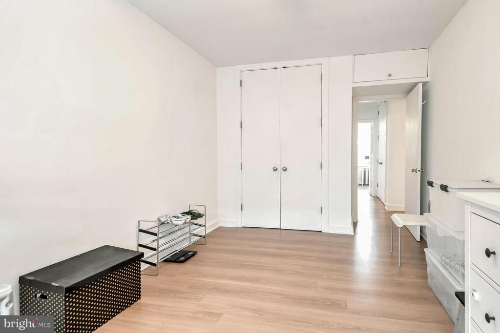 2803 CORTLAND PLACE NW Unit: 205