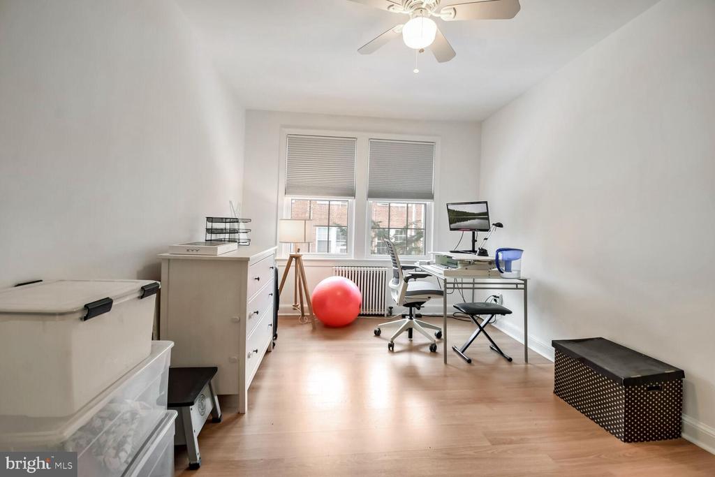 2803 CORTLAND PLACE NW Unit: 205