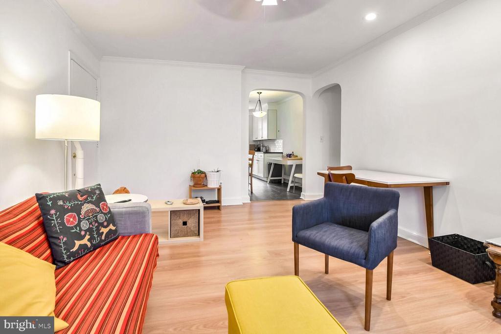 2803 CORTLAND PLACE NW Unit: 205
