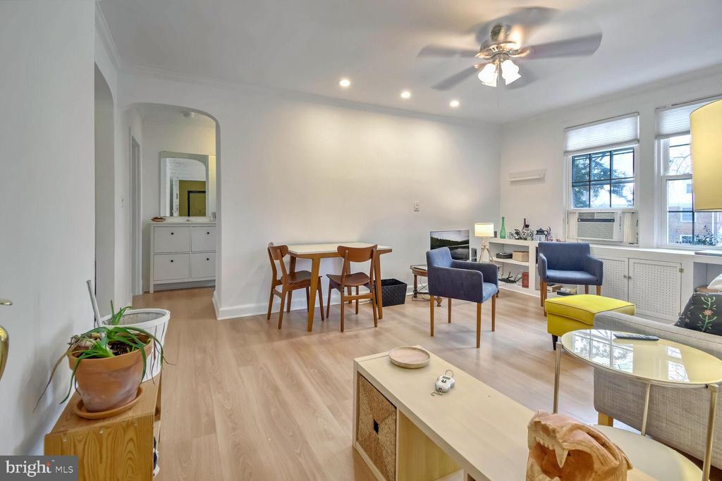 2803 CORTLAND PLACE NW Unit: 205
