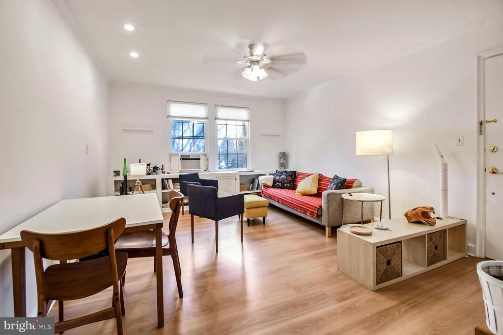 2803 CORTLAND PLACE NW Unit: 205