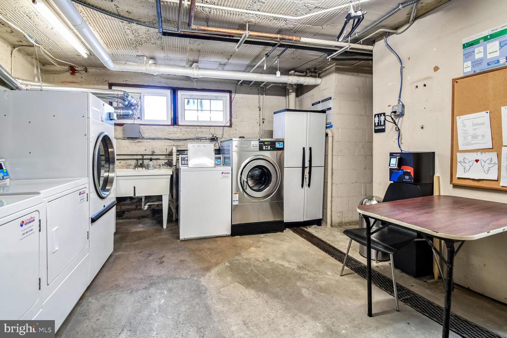 2803 CORTLAND PLACE NW Unit: 205