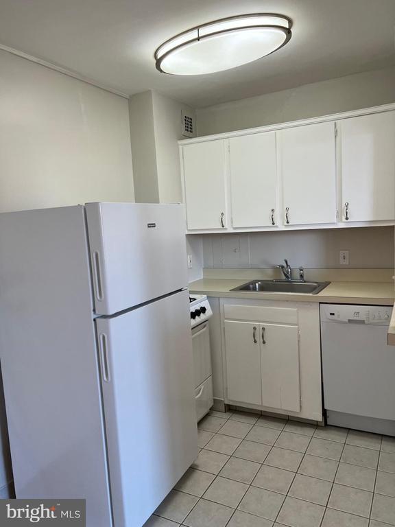 2800 WISCONSIN AVENUE NW Unit: 501