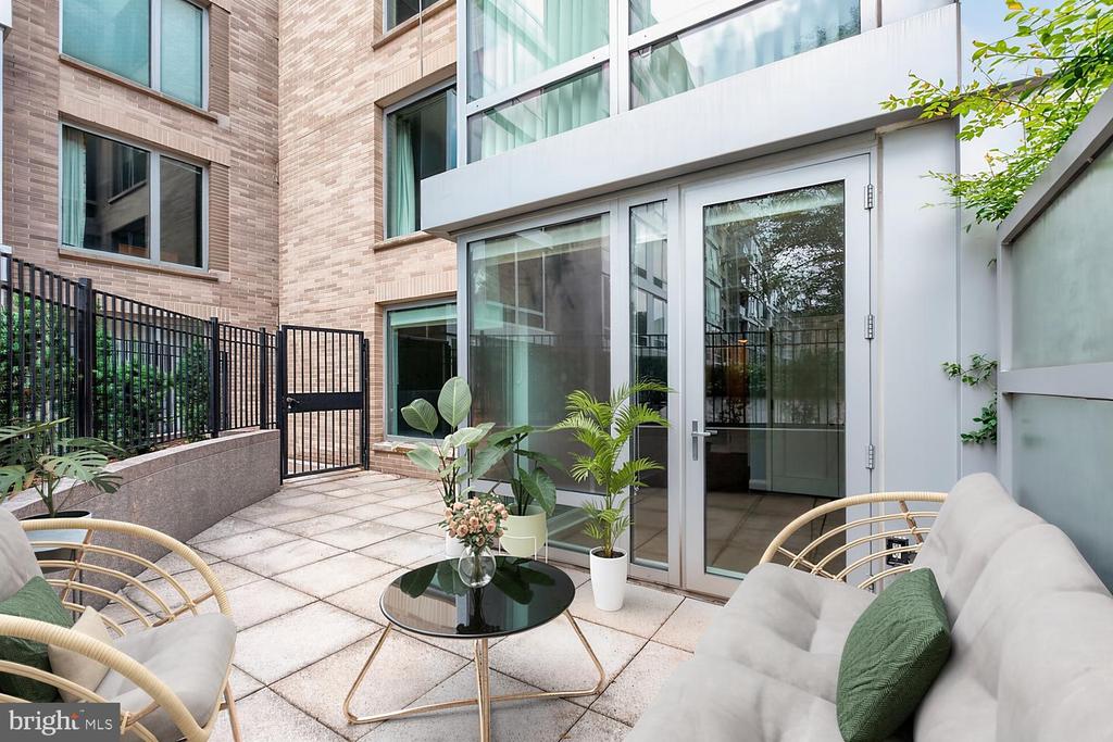 1155 23RD STREET NW Unit: 5J