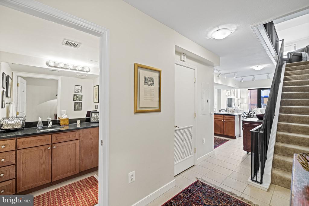 616 E E STREET NW Unit: 1152