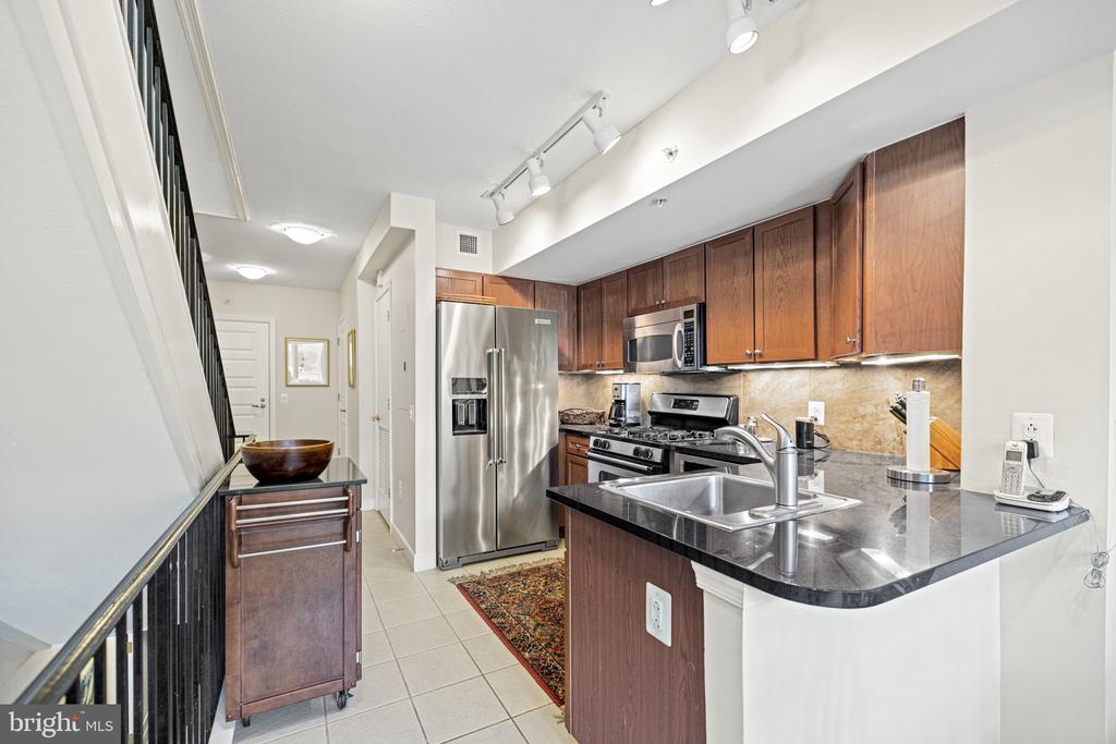 616 E E STREET NW Unit: 1152