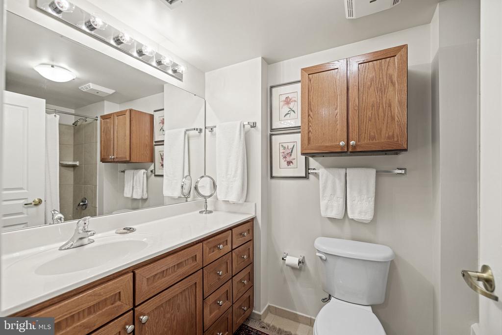 616 E E STREET NW Unit: 1152