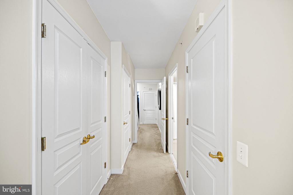 616 E E STREET NW Unit: 1152
